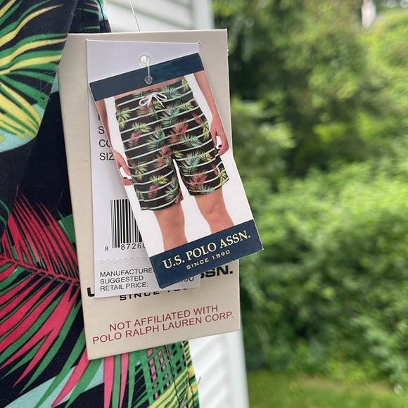 New Men’s Bahama swim trunks with lining. Size 2X - Picture 3 of 6